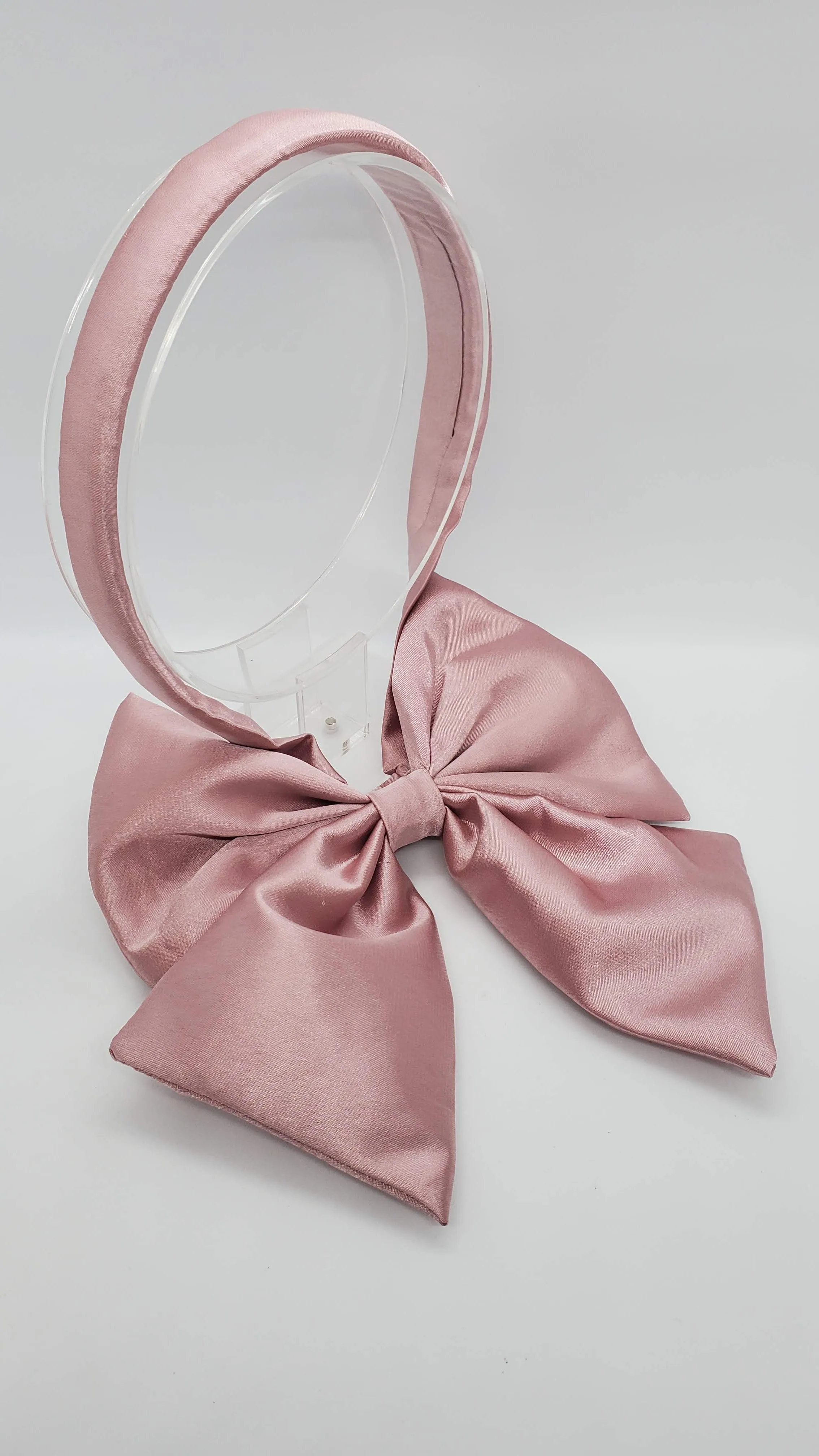 Diadema con Moño /  Elegant Tiara with Bow / Satin fabric Bow for Girls