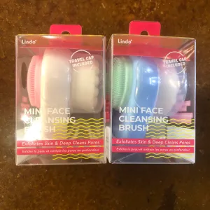 Mini Face Cleansing Brush