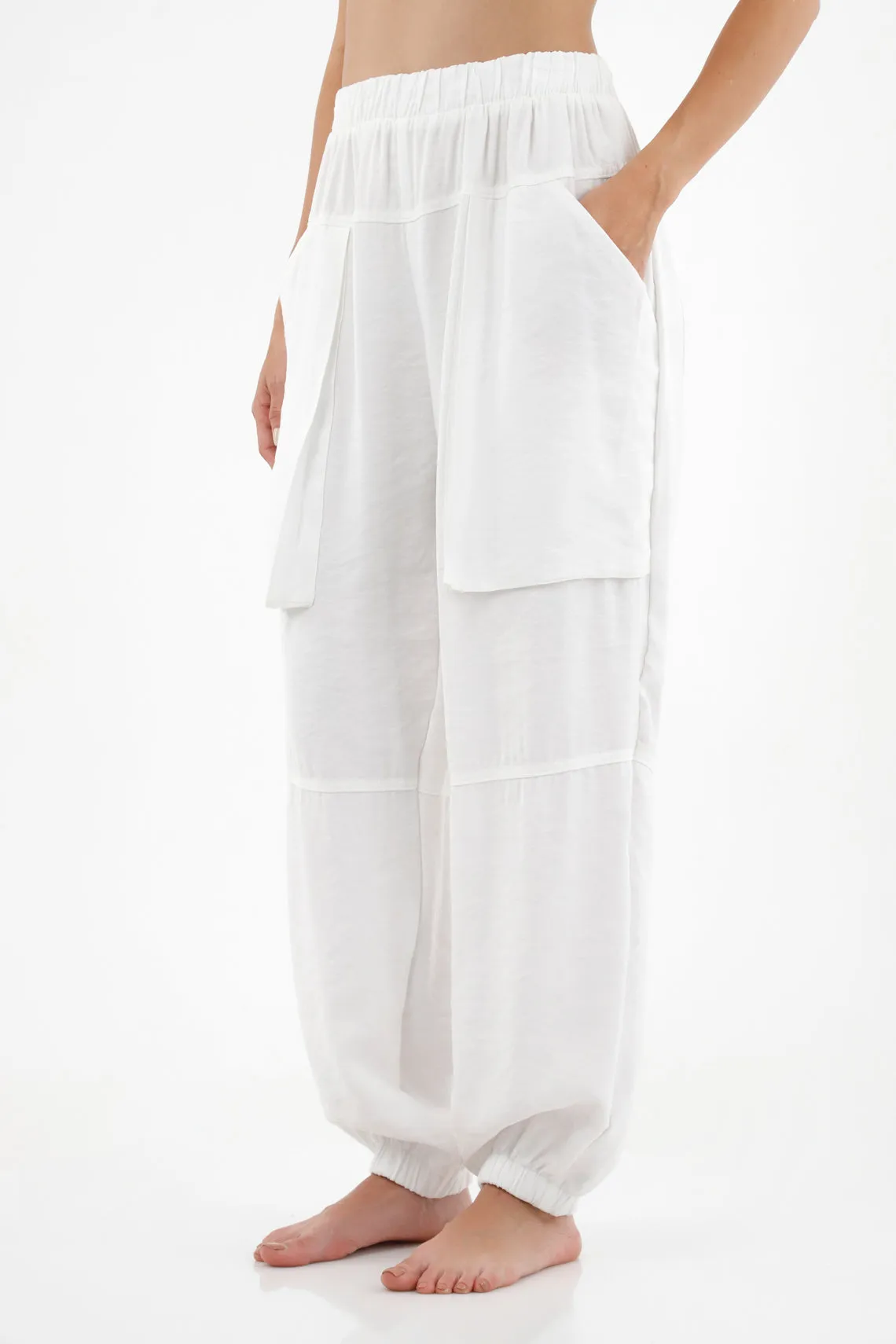 Pantalón tipo Jogger blanco para mujer