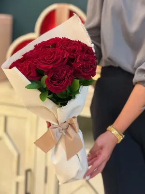 Red Heart Garden Roses Bouquet