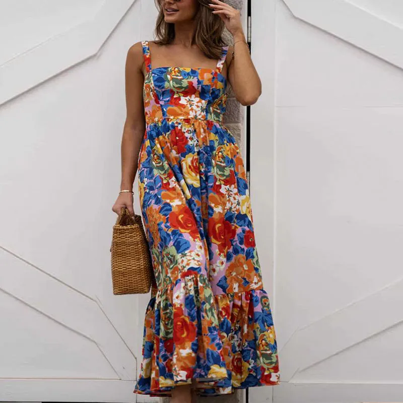 Vestido longo com decote quadrado e estampa floral vibrante